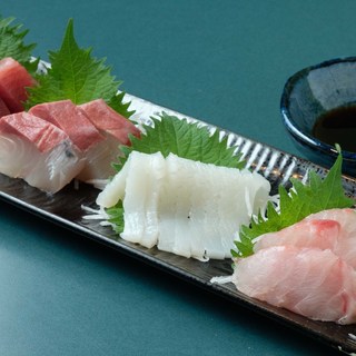 We are particular about using seasonal fish and vegetables. Our recommended menu is a must-try!