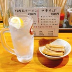 らーめんラブル - 晩酌セットドリンク＋おつまみ＋竹岡式ラーメン￥１０００（６ｐｍ－９ｐｍ）