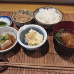 Shokurakuikuta - はまちの照り焼き定食