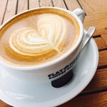 FLATWHITE COFFEE FACTORY - ラテ  カップが大きくて嬉しい(*^^*)