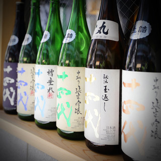 全國精選本地酒超過100種!日本酒暢飲也很受歡迎。