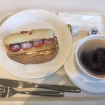 カフェ・ディ・フェスタ - エクレアの空中写真 2017/02/15