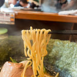 ラーメン 末廣家 - 麺