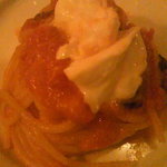 トラットリア タンタボッカ - フレッシュトマトのスパゲッティ（水牛モッツァレラ＋500）美味☆