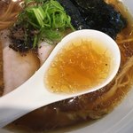 Japanese Soba Noodles 蔦 - 更に華やかになったスープ