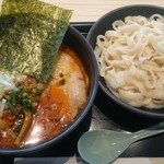 トーキョーエアポートレストラン - ピリ辛ゴマダレつけ麺。