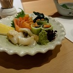 寿司吉乃 - 赤貝とツブ貝の造り