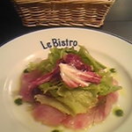 前菜はイサキのカルパッチョ