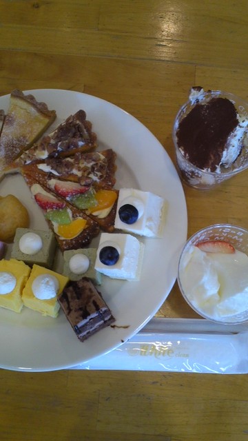 ケーキバイキング By Kuro子 アミカフェ Deux Ami Cafe 旧店名 カフェcou 具同 カフェ 食べログ