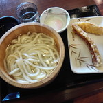 Marugame Seimen - 釜揚げ(並)、温玉、ちくわ天、タケノコ天