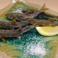 炭火割烹 大嶋 - 稚鮎の揚げ塩焼き