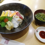 樽寿司 - 市場丼