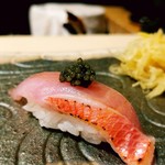 龍月  SUSHI - 金目にキャビア