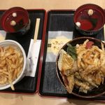 白えび亭 - 富山スペシャル天丼1,680円と白えび天丼1480円。富山白えび亭東京店(東京駅)食彩品館.jp撮影