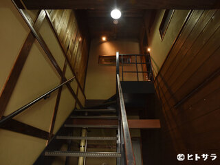 Yukinoshita - １階玄関から２階へ