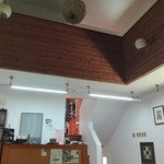 85137121 - 綺麗な店内