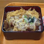 中央食堂 - 　上かつ丼　850円　ご飯少なめ