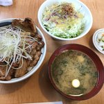 十勝豚丼 いっぴん 札幌平岡店 - 