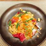 創作イタリアン Gemelli - イワシと枝豆のオイルスパゲッティー二 いくら乗せ