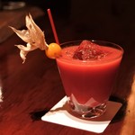 バー ル・サロン - フルーツトマトのカクテル