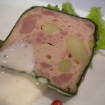 ビストロ ヴィノーブル - 前菜　子羊のテリーヌ