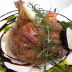 ビストロ ヴィノーブル - 鴨のコンフィーバルサミコソース