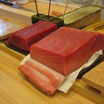 鮨 十兵衛 - 握ったまぐろの部位