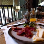 The Ritz Carlton - ツマミとシャンパン