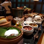 The Ritz Carlton - オープンキッチンで色々と作ってくれます。