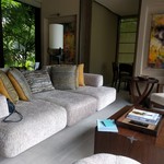 The Ritz Carlton - ヴィラのリビング。戸建てなので騒いでも大丈夫。