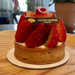 ザ マンダリン オリエンタル グルメショップ - ストロベリータルト 2017/02/17