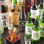 Various types of sake and shochu