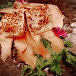 Brasserie Rinasce - スモークサーモンの炙りチーズ添え