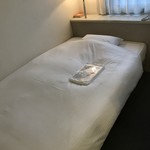 バーディーホテル千葉 - 【2018年04月】客室内、ベッドも過不足ない感じ。