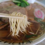 やっこ食堂 - いろはさんと同じストレート麺です