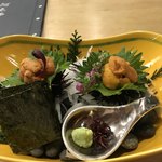 河太郎 - 本日のオススメの中の一つ
      雲丹のお造り