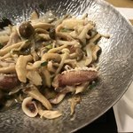 河太郎 - 残ったイカは
      蟹味噌と和えて