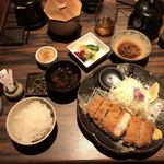 勝烈亭 - 六白黒豚ロースかつ膳