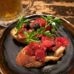 ダークホース - フレッシュトマトブルスケッタ（550円）
