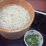 Marugame Seimen - 釜揚げうどん（得）釜揚げうどんの日価格２４０円（税込）