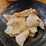 鶏のレアチャーシュー端っこ炙り200円