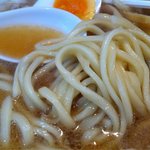 らーめん 日吉 - 日吉ラーメン  ラーメン 麺アップ