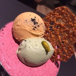 パフェ、珈琲、酒、佐藤 - 