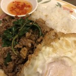 タイ国料理　チャイタレー - 