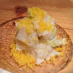 鈴しろ - 空豆とカラスミのポテサラ