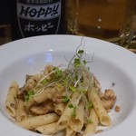 大島や - オイルサーディンとホワイトマッシュルームのペンネサラダ