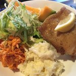 金峰山小屋 - 二食付き8,500円の夕食のアップ。