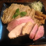 麺屋 Somie's - 自家焙煎手動石挽の小麦を使用の香り高い平打ち太麺。