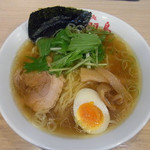 しょうゆらーめん　710円