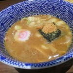 六厘舎 TOKYO - 味玉つけ麺（小300g）880円（税込）